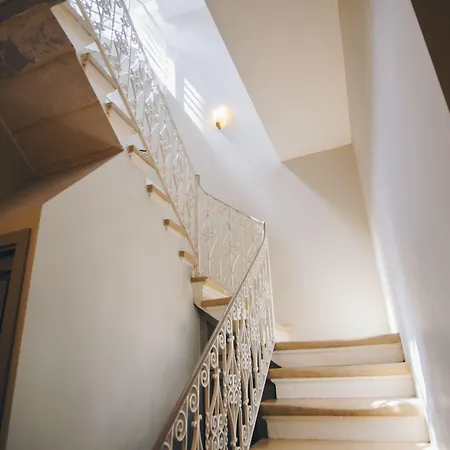 게스트하우스 Sally Port 3*