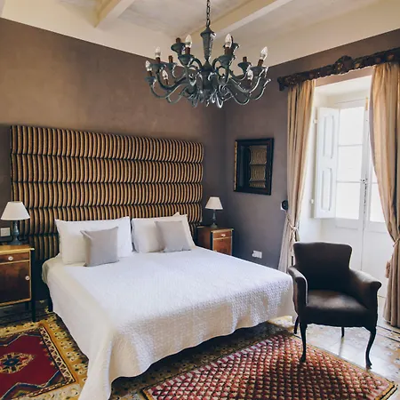 Sally Port 센글리아