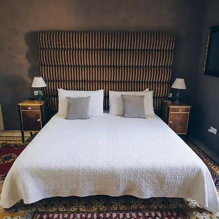 Sally Port 센글리아