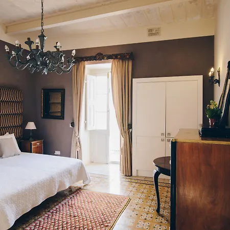 招待所 Sally Port 3*