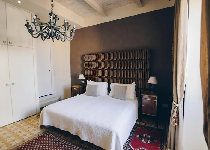 Sally Port Πανσιόν 3*