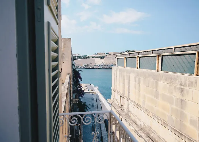 Πανσιόν Sally Port Senglea